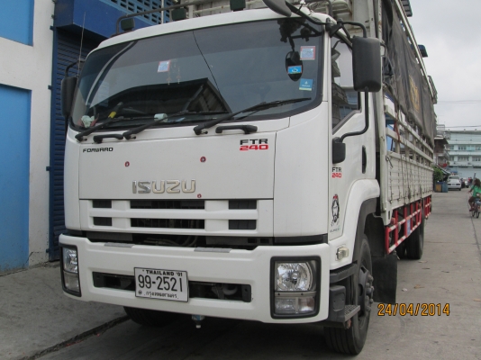 ISUZU-6ล้อ.240.ปี53กะบะคาร์โก้.7,20เมตร.สภาพสวยจัด.พร้อมใช้..ราคา1,290,000บ ISUZU-6ล้อ.240.ปี53กะบะคาร์โก้.7,20เมตร.สภาพสวยจัด.พร้อมใช้..ราคา1,290,000บ
