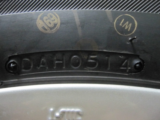 ขายล้อแม็กป้ายแดง ISUZU MU-X ขอบ 17 พร้อมยางปี 14 มีตุ่มหน้ายางทั้ง 4 เส้น