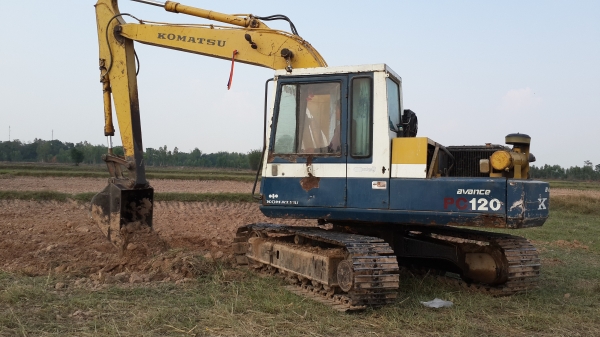 ขายด่วนแบคโฮKOMAT PC120-3สภาพพร้อมใช้งาน เครื่องเดิมแอร์เย็นขุดดินได้วันละ100-120เที่ยวโทร0843923995 ขายด่วนแบคโฮKOMAT PC120-3สภาพพร้อมใช้งาน เครื่องเดิมแอร์เย็นขุดดินได้วันละ100-120เที่ยวโทร0843923995