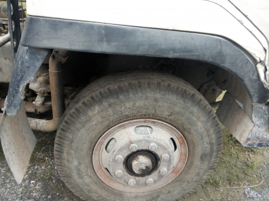 ขายรถ 10 ล้อโม่ปูน 3 คัน NISSAN 280 แรงม้า 1 คัน 260 แรงม้า 2 คันราคาคันละ 750000