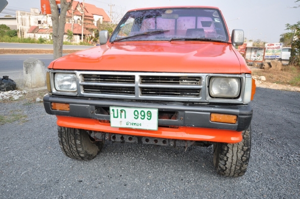 Toyota Hero ....... 4 ขอช่วงสั้น ..... พร้อมทะเบียน  999