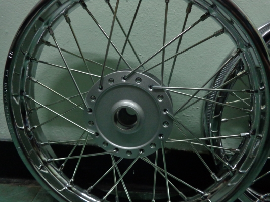 ขายล้อเดิม คลิก 125 i ขายล้อเดิม คลิก 125 i