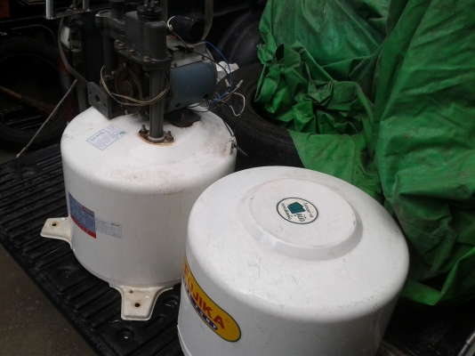 ปั้มน้ำตัวใหญ่ ขาย 2000 บาท