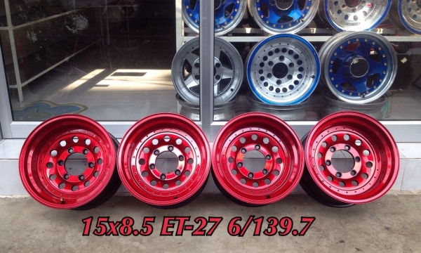 ขายล้อหยดน้ำ 15x8.5 ออฟ-27 6/139.7 ออฟลึก 4 นิ้ว สีแดงแก้ว แหล่มๆ
