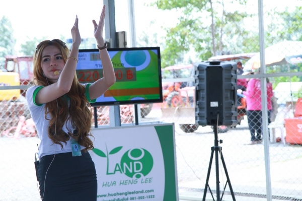 3 พ.ค 57 ยิ่งใหญ่กว่าเดิม งานประมูลเครื่องจักรกลการเกษตรมือสองที่ใหญ่ที่สุด