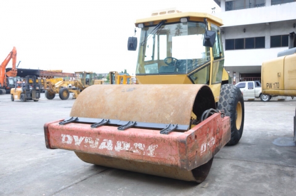 รถบดสั่นสะเทือนDYNAPAC CA250D นำเข้าจากยุโรป