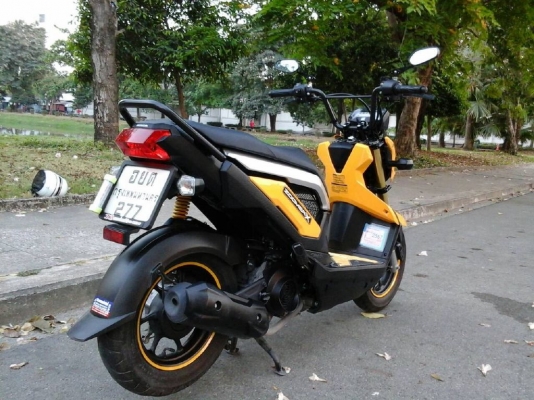 ขาย Honda Zoomer-x สีเหลือง ปี 2012 (ปลายปี) ราคา 37,500 บาทครับ