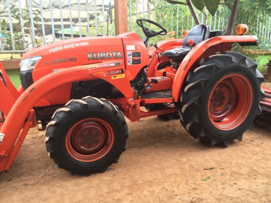 ขายรถไถ KUBOTA L3608 ดันหน้าคานโค้ง พร้อมโรตารี่ 1.6 ทะเบียนพร้อมโอน