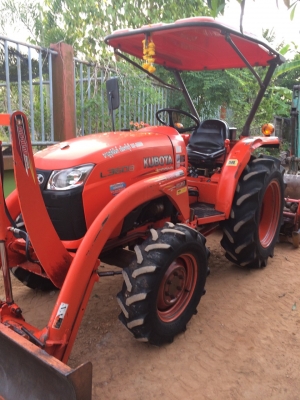 ขายรถไถ KUBOTA L3608 ดันหน้าคานโค้ง พร้อมโรตารี่ 1.6 ทะเบียนพร้อมโอน