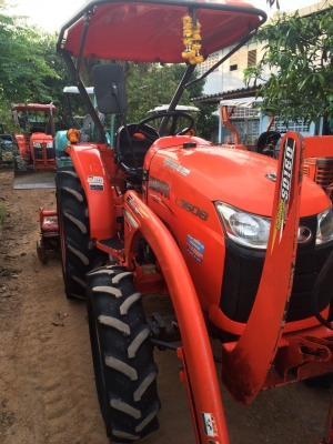 ขายรถไถ KUBOTA L3608 ดันหน้าคานโค้ง พร้อมโรตารี่ 1.6 ทะเบียนพร้อมโอน