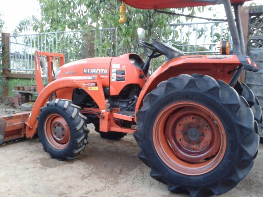 ขายรถไถ KUBOTA L3608 ดันหน้าคานโค้ง พร้อมโรตารี่ 1.6 ทะเบียนพร้อมโอน