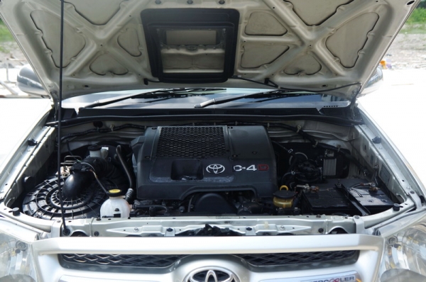 TOYOTA VIGO 4ประตู ปี 2005 ขายรถสวย สีสวย ARIBAG+ABS เครื่องเดิม เกียร์,ช่วงล่าง ปกติ แอร์เย็น ล้อ MAX สภาพ เบาะ,พวงมาลัย สวย รถพร้อมใช้งานทีนที จัดไฟแนนได้