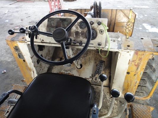 รถตัก Komatsu 501 เอวอ่อนคล่องตัว รถตัก Komatsu 501 เอวอ่อนคล่องตัว