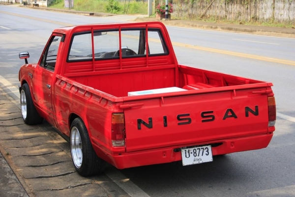 ขาย datsun 720 สภาพทำมาหมดแล้ว