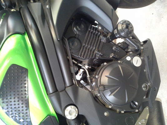 ขาย ER6n ปี 2013 สดมากๆขับแค่ 300 กม. ขาย ER6n ปี 2013 สดมากๆขับแค่ 300 กม.