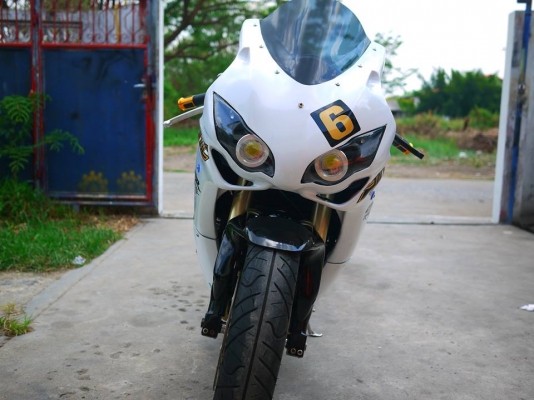 ขายcbr400ทะเบียนเครื่องสดมากของเเต่งเต็มแฟร์ลิ่งcbr1000