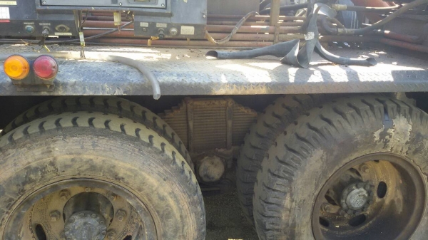 ขายรถเจาะบ่อบาดาล-เจาะหินวางตอหม้อ