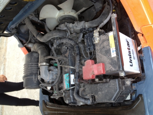 โฟล์คลิฟท์ toyota 2ตัน รุ่น8 เครือง4y