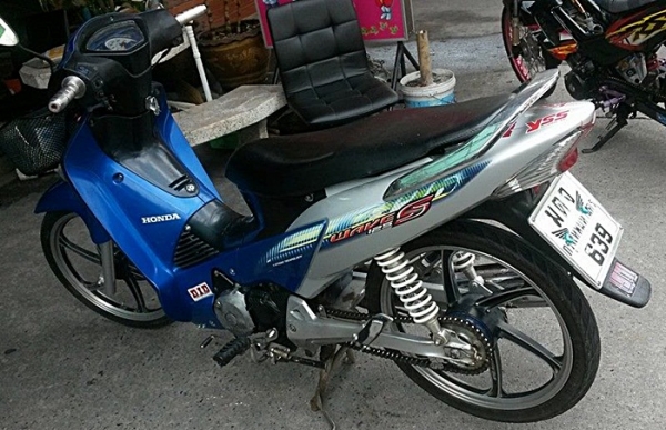 Wave 125S ไฟเลี้ยวบังลม Wave 125S ไฟเลี้ยวบังลม