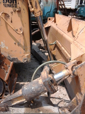 Catterpillar D6H ตีนไก่ เก่านอกใช้น้อยสภาพเต็ม เกียร์ทอค พร้อมลุย Catterpillar D6H ตีนไก่ เก่านอกใช้น้อยสภาพเต็ม เกียร์ทอค พร้อมลุย