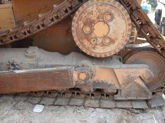 Catterpillar D6H ตีนไก่ เก่านอกใช้น้อยสภาพเต็ม เกียร์ทอค พร้อมลุย Catterpillar D6H ตีนไก่ เก่านอกใช้น้อยสภาพเต็ม เกียร์ทอค พร้อมลุย