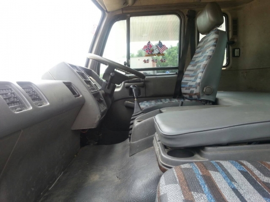 nissan 350 Hp หัวลาก สภาพสวย ยางดี คัสซีสวย nissan 350 Hp หัวลาก สภาพสวย ยางดี คัสซีสวย