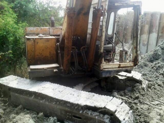 KOMATSU 12HT*ขายแล้วแต่ไม่ได้ค่าคอมฯ*