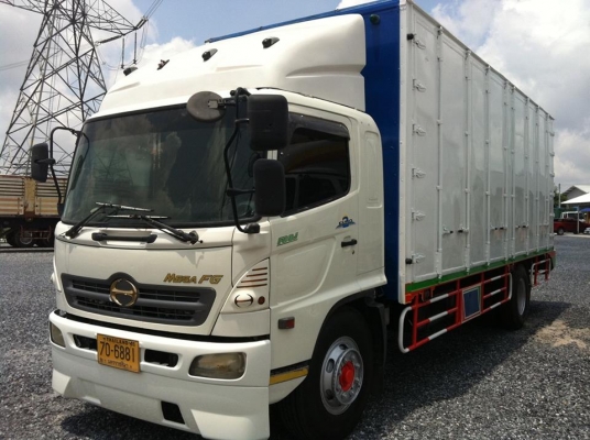 HINO MEGA FG  6 ล้อ ตู้บรรทุก 10 บาน