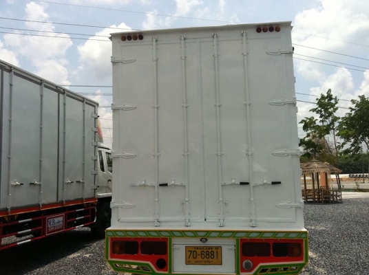 HINO MEGA FG  6 ล้อ ตู้บรรทุก 10 บาน