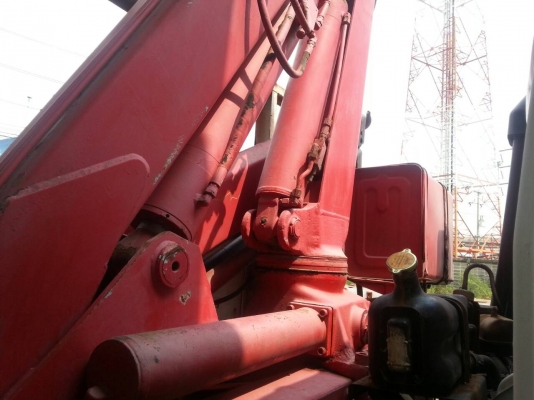 Nissan 10 ล้อ 2 เพลา ยาวพิเศษ 7.5 m พื้นเรียบ พร้อมเครน เฟอรารี้ 6 T Nissan 10 ล้อ 2 เพลา ยาวพิเศษ 7.5 m พื้นเรียบ พร้อมเครน เฟอรารี้ 6 T