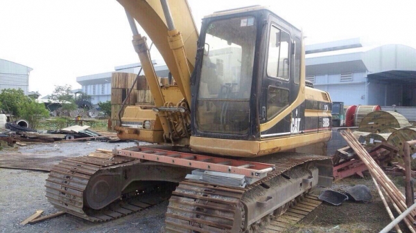 Cat 320 B แผ่น 80 \% ชุดไฟฟ้า ครบ ทำงาน 8000 ชัวโมง สภาพพร้อมใช้ สวย