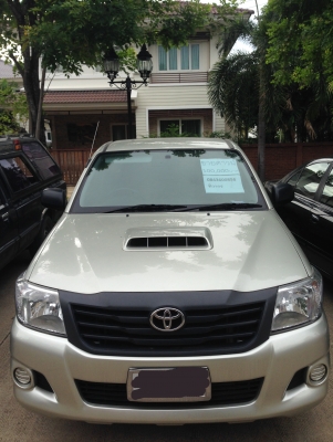 ขายดาวน์รถกะบะตอนเดียว Toyota Hilux Vigo 2.5 ปี2013หรือเงินสด 400,000บาท
