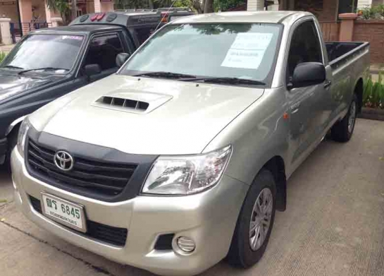 ขายดาวน์รถกะบะตอนเดียว Toyota Hilux Vigo 2.5 ปี2013หรือเงินสด 400,000บาท