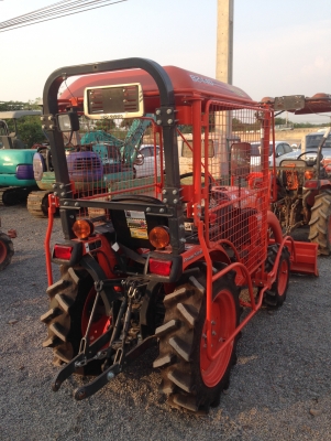 9 ชั่วโมง B2440 +โครงกันอ้อย+ใบมีด มือสอง สภาพเหมือนใหม่