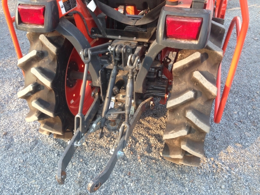 9 ชั่วโมง B2440 +โครงกันอ้อย+ใบมีด มือสอง สภาพเหมือนใหม่