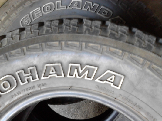 YOKOHAMA GEOLANDER A/T-S    245/70R16  มี 1 ชุด  4เ ส้น โทร.081-427-3941
