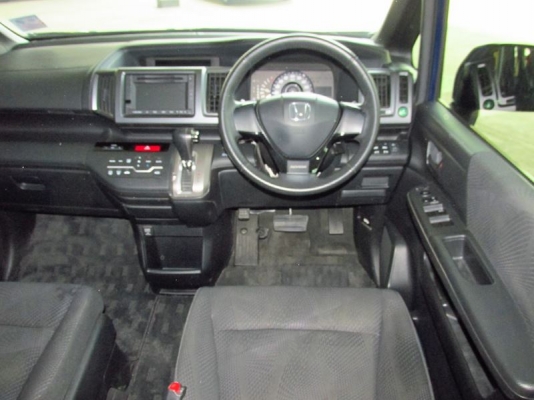 HONDA STEPWGN Spada 2.0 AT ปี 2013 HONDA STEPWGN Spada 2.0 AT ปี 2013