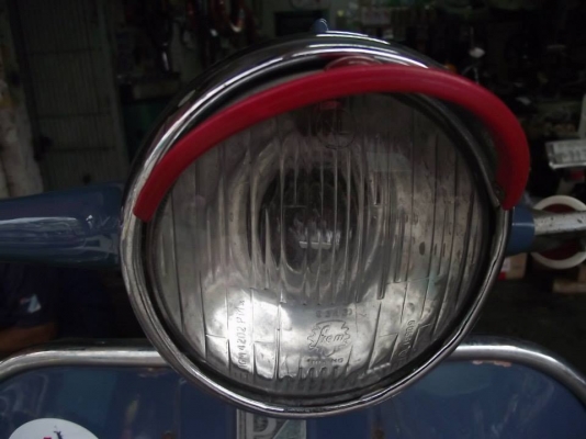 ขาย Vespa 64 ทะเบียนแท้ พร้อมโอน ของแต่งแท้ทั้งคัน(หายากมากกกครับ เฉพาะของแต่งก็หลายหมืนแล้วครับ)แก๊บหน้า แบ็มเบ้ มือเบรค ยางสวม อังกฤษ ปลอกแฮน แบ้มเบ้ สายรัดเบาะแบ้มเบ้ กันชนหน้า วีกาโน้ สภาพสวยใสไร้ที่ติ เครื่องยนต์ดี ระบบไฟติดหมด ราคาพร้อมชุดแต่งแท้ กั