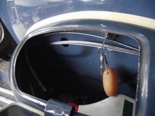 ขาย Vespa 64 ทะเบียนแท้ พร้อมโอน ของแต่งแท้ทั้งคัน(หายากมากกกครับ เฉพาะของแต่งก็หลายหมืนแล้วครับ)แก๊บหน้า แบ็มเบ้ มือเบรค ยางสวม อังกฤษ ปลอกแฮน แบ้มเบ้ สายรัดเบาะแบ้มเบ้ กันชนหน้า วีกาโน้ สภาพสวยใสไร้ที่ติ เครื่องยนต์ดี ระบบไฟติดหมด ราคาพร้อมชุดแต่งแท้ กั