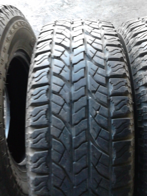 YOKOHAMA GEOLANDER A/T-S    245/70R16  มี 1 ชุด  4เ ส้น โทร.081-427-3941