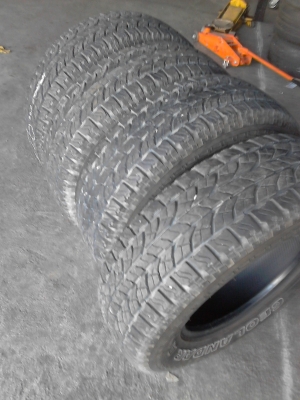 YOKOHAMA GEOLANDER A/T-S    245/70R16  มี 1 ชุด  4เ ส้น โทร.081-427-3941