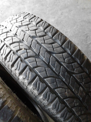 YOKOHAMA GEOLANDER A/T-S    245/70R16  มี 1 ชุด  4เ ส้น โทร.081-427-3941