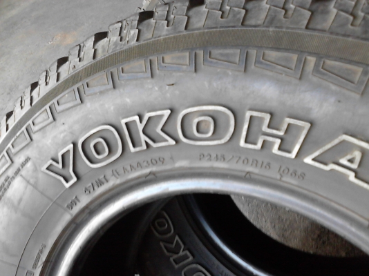 YOKOHAMA GEOLANDER A/T-S    245/70R16  มี 1 ชุด  4เ ส้น โทร.081-427-3941