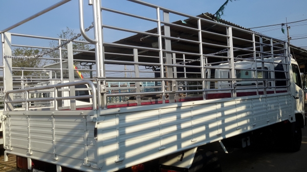 6 ล้อกลาง  *Euro.2*  HINO  MEGA  FC4J 150 แรงม้า *ยาว 5.50 ม.*  รถสวยเดิม+สวยจริง *รถห้างแท้*  เอกสารพร้อมโอน