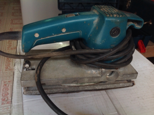 ขายเครื่องขัดกระดาษทรายแบบสั่น. Makita ขายเครื่องขัดกระดาษทรายแบบสั่น. Makita