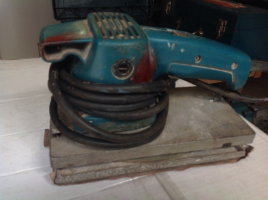 ขายเครื่องขัดกระดาษทรายแบบสั่น. Makita ขายเครื่องขัดกระดาษทรายแบบสั่น. Makita