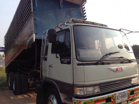 HINO 10 ล้อดั้ม 2 เพลา 195 แรง  (เกียร์อีตั้น)