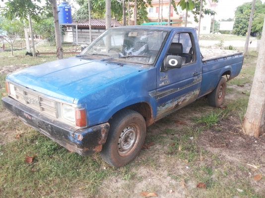 สิบล้อหัวยาว isuzu เครื่อง 120 แรง