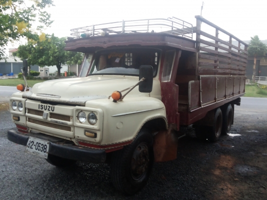 สิบล้อหัวยาว isuzu เครื่อง 120 แรง