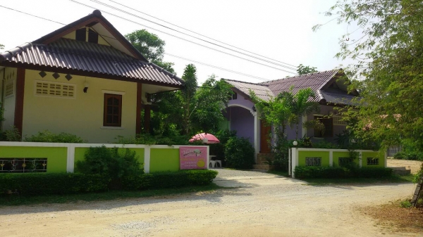 ขายรีสอร์ท5หลังใกล้ม.ล้านนาตาก